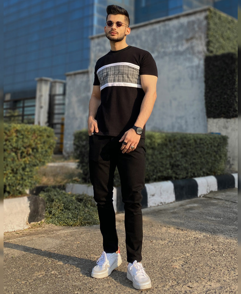 Black Tape Signature Print Half Sleeves T-Shirt